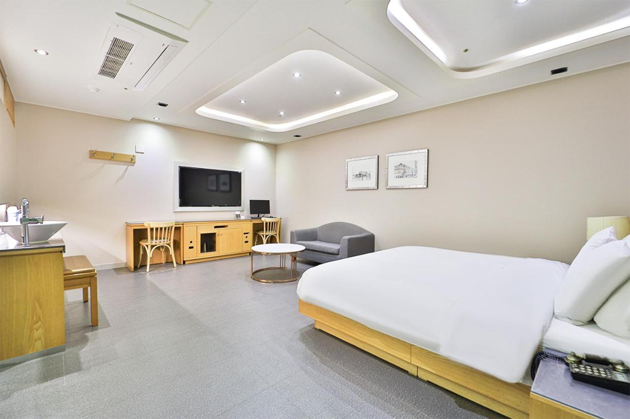 Seomyeon Ib Hotel Busan Buitenkant foto